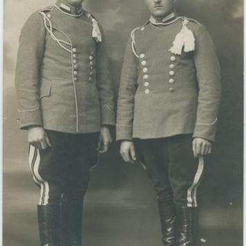 Portret dwóch polskich żołnierzy