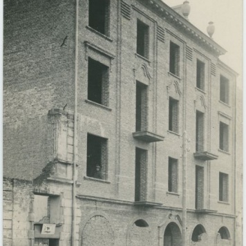 Odbudowany budynek przy ulicy Sukienniczej