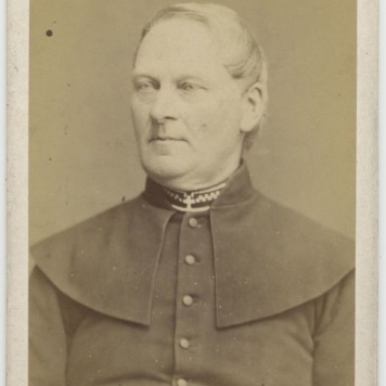 Portret ks. Nieszporskiego