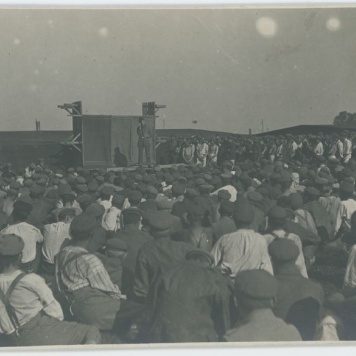 Na scenie w obozie jenieckim w Szczypiornie