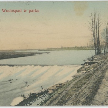 Wodospad w parku, Kalisz