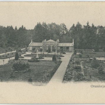 Oranżeria w parku miejskim w Kaliszu