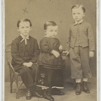 Portret Stefana, Teodora i Emila Scholtzów