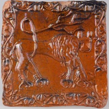 Kafel z wyobrażeniem lwa otoczonego bordiurą