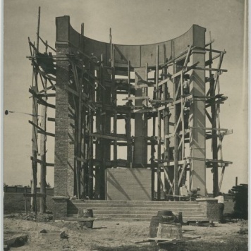 Mauzoleum Legionistów Polskich w Kaliszu w trakcie budowy