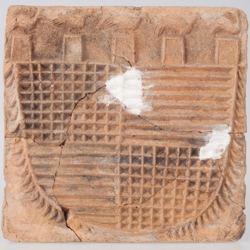 Kafel z herbem i blankami