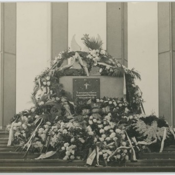 Płyta z Mauzoleum Legionistów Polskich w Kaliszu Szczypiornie 