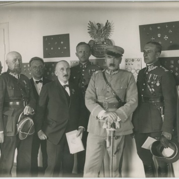 Zdjęcie z pobytu w Kaliszu . J. Piłsudskiego, I. Mościckiego, S. Wojciechowskiego