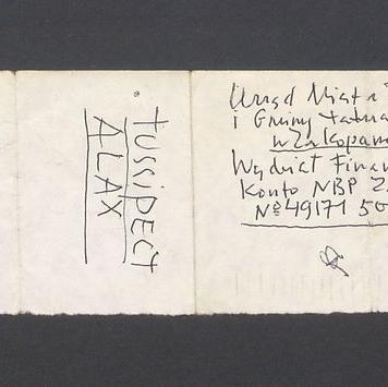 Karteczka z adresem Urzędu Miasta i Gminy Zakopane, numerem konta Wydziału Finansowego Urzędu