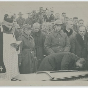 Uroczystości przeniesienia zwłok legionistów do Mauzoleum w Kaliszu