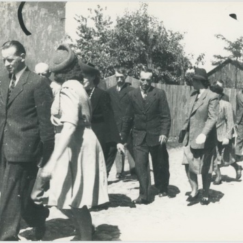 Zdjęcia reportażowe z uroczystości wręczenia sztandaru PCK w Koźminku