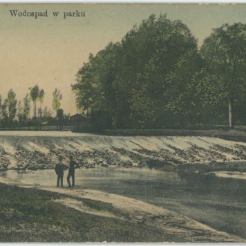 Kalisz Wodospad w parku
