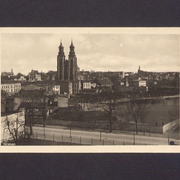 Widok na katedrę od ul. Poznańskiej.