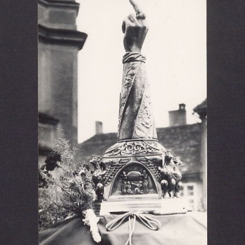 Relikwiarz na rękę  św. Wojciecha.