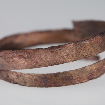 Bransoletka z taśmy brązowej