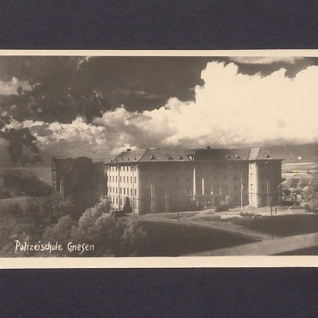 Wyższe Seminarium Duchowne, wcześniej szkoła policyjna w Gnieźnie.