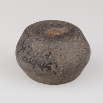 Przęślik gliniany dwustożkowaty z otworem