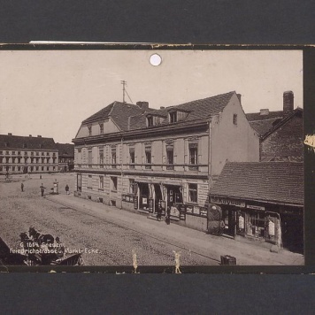 Wlot ulicy Chrobrego na Rynek.