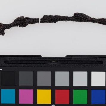 Fragmentarycznie zachowana szpila żelazna