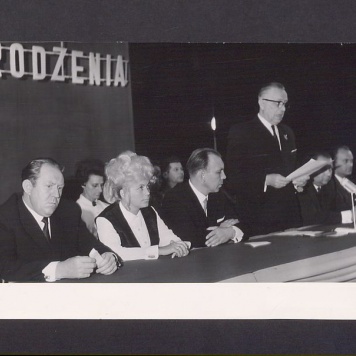 Odznaczenia pracowników Milicji Obywatelskiej z okazji Odrodzenia Polski.