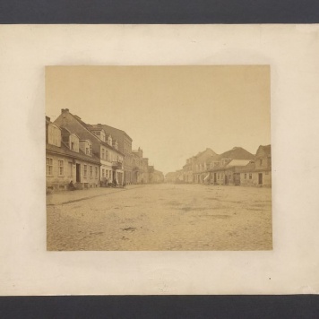 Ulica Dąbrówki, widok w kierunku Rynku.