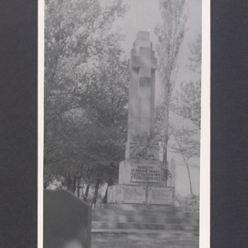 Pomnik Poległych Powstańców Wielkopolskich.