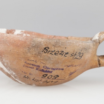 Czerpak półkulisty z taśmowatym uchem