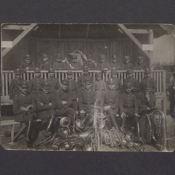 Orkiestra smyczkowa 69 Pułku Piechoty na wystawie Rolniczo-Przemysłowej w Kępnie.