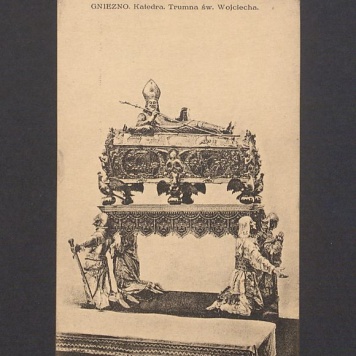Gniezno, katedra, trumna św. Wojciecha.