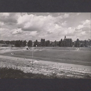 Stadion w Parku Piastowskim.