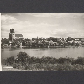 Panorama miasta od strony jeziora Jelonek.