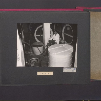 Poszczególne etapy produkcji w Wytwórni Win przy ul. Park Kościuszki 17. Piwnica.