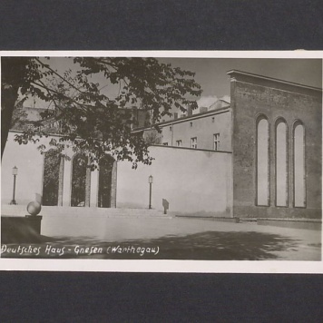 Gmach Teatru im. Aleksandra Fredry w Gnieźnie.