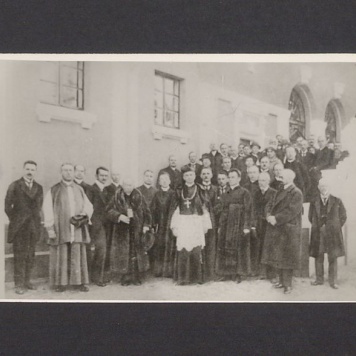 Uniwersytet Ludowy w Dalkach pod Gnieznem. Budynek UL w dniu otwarcia 5-10-1921r.