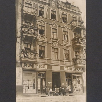 Fasada kamienicy przy Rynku 16.