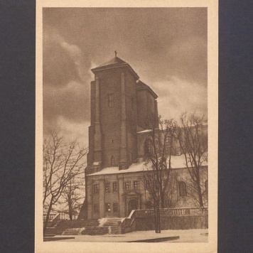 Wieże katedry gnieźnieńskiej.