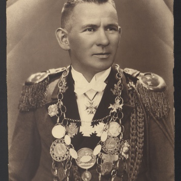 Portret Jana Mikołajczaka