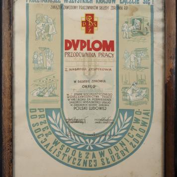 Dyplom przodownika pracy dla Apteki Społecznej nr 36 w Kępnie