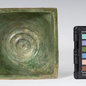 Kafel z motywem okręgów koncentrycznych