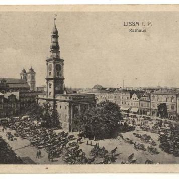 Rynek w Lesznie z Ratuszem