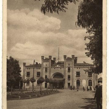 Dworzec kolejowy w Lesznie