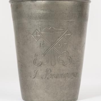 Kubek cechu ślusarzy