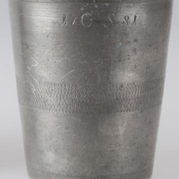 Kubek nieustalonego cechu